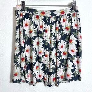 Hollister daisy print circle mini skirt with buttons, navy blue & white, size M